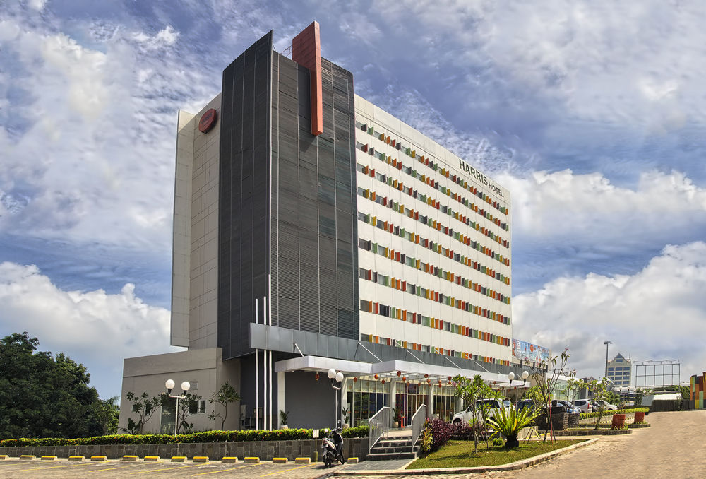 Harris Hotel Batam Center image 1